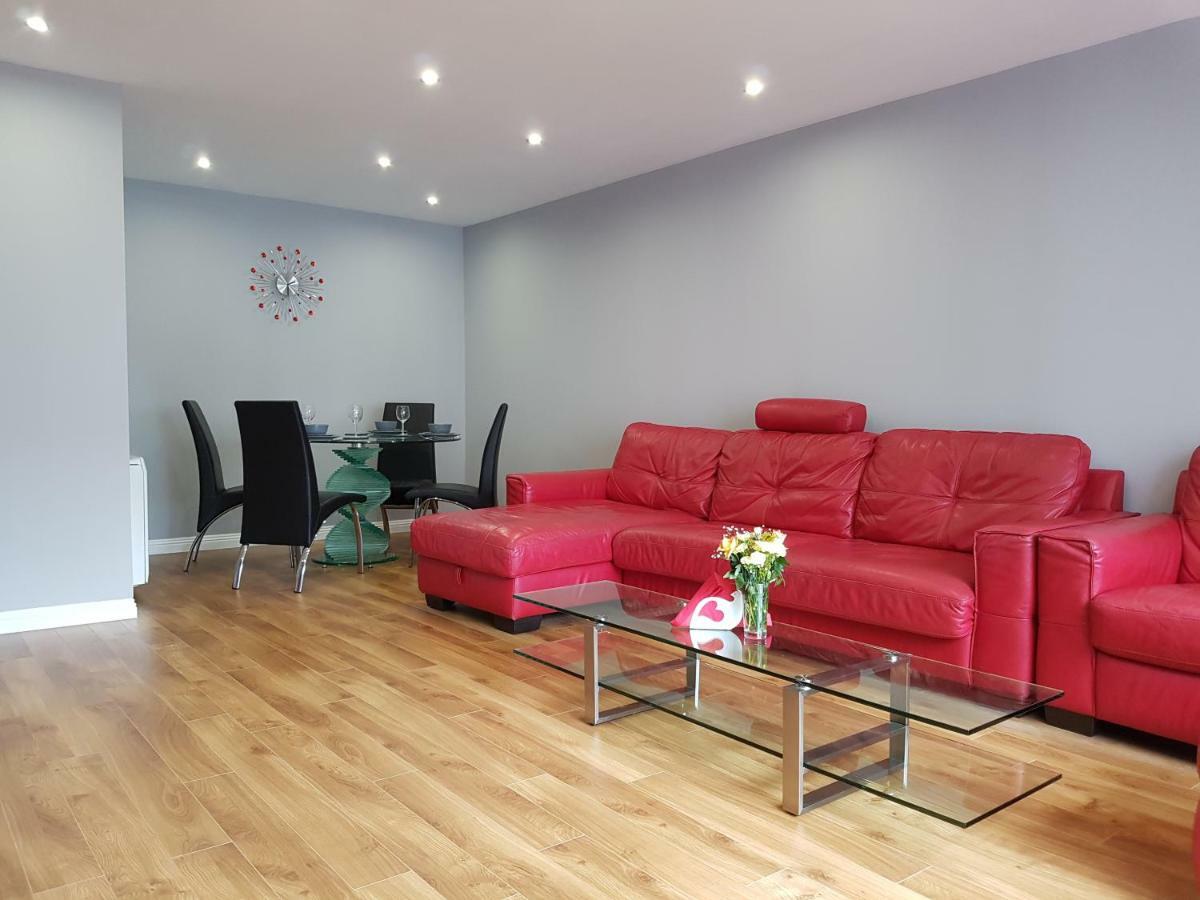 Glasgow'S Modern & Stylish 3 Bedroom Aparment מראה חיצוני תמונה